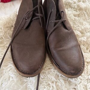 UGG Men's Dark Brown Chukka Boots